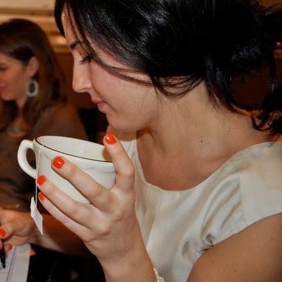 Meet your Posher, Melissa - Picture 1 of 1